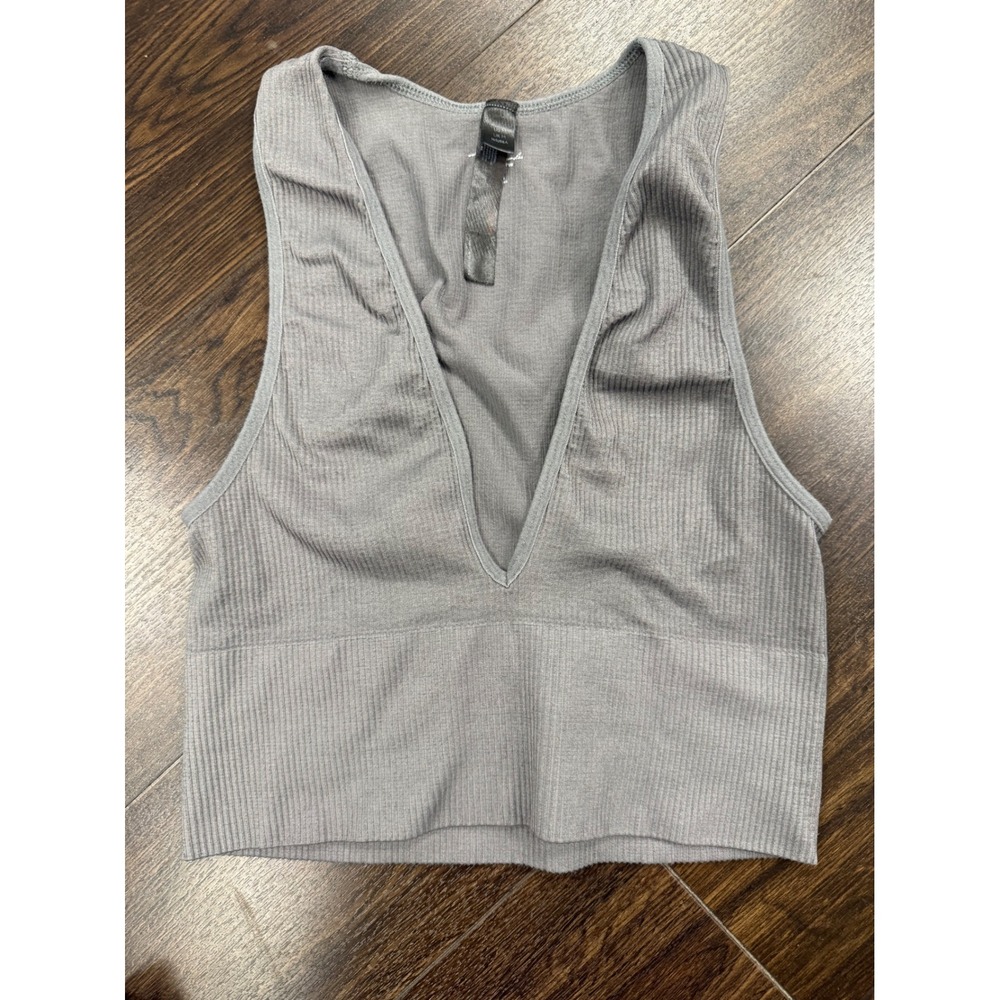 Urban Outfitters Out From Under Jenny Seamless Ribbed V-Neck Crop Tank -‎ Grey